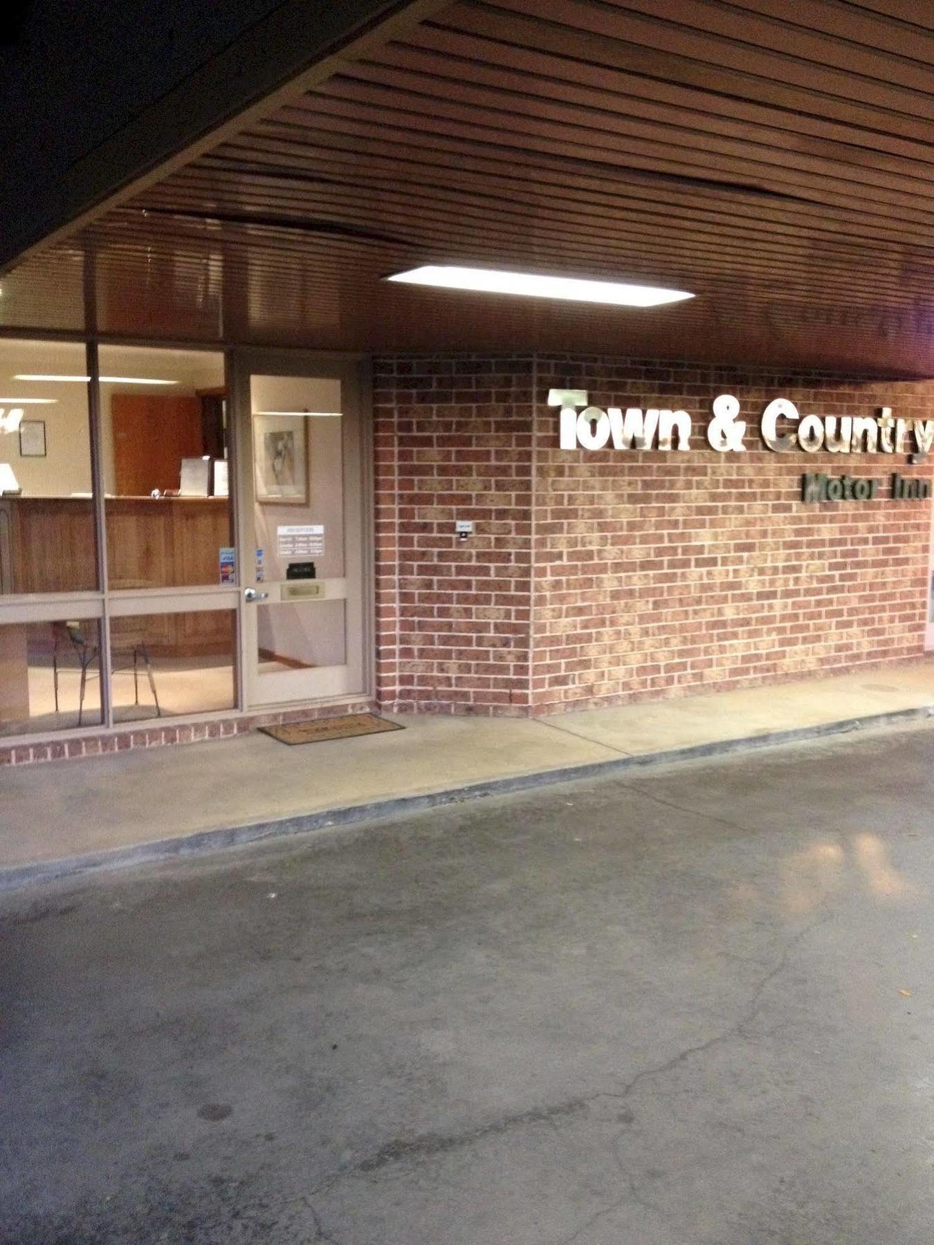 Town & Country Motor Inn Forbes Exterior photo
